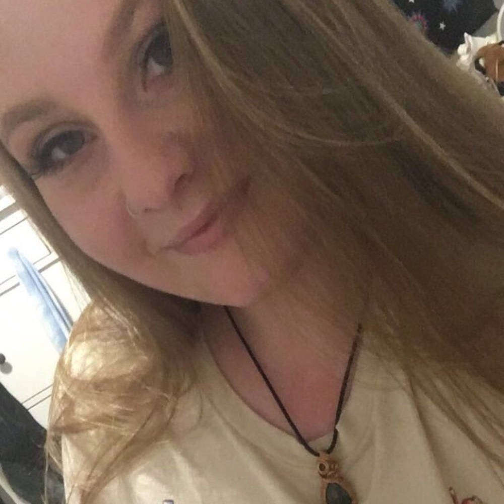 Meet your Posher, Lily